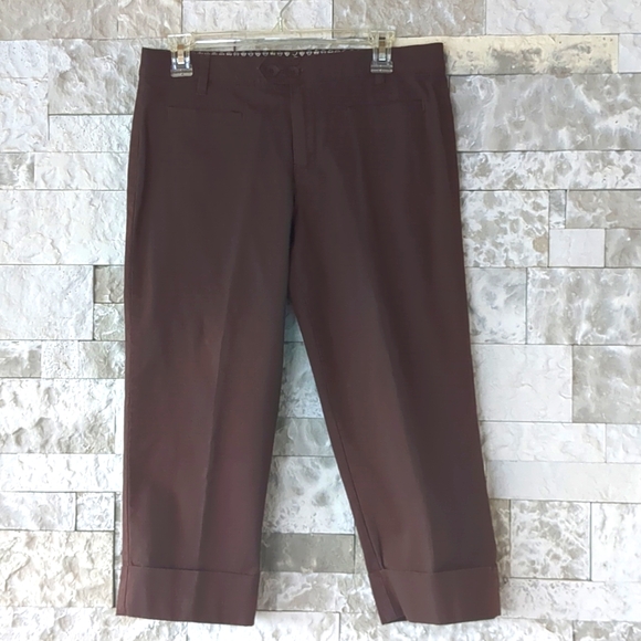Bandolino Pants - Bandolino Capris Pants Sz 6, Maureen Style Brown Cuffs Comfort Stretch EUC